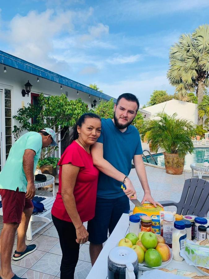 Aruba Harmony Apartments Ораниестад Екстериор снимка
