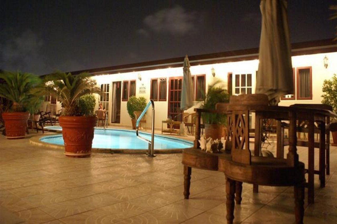 Aruba Harmony Apartments Ораниестад Екстериор снимка