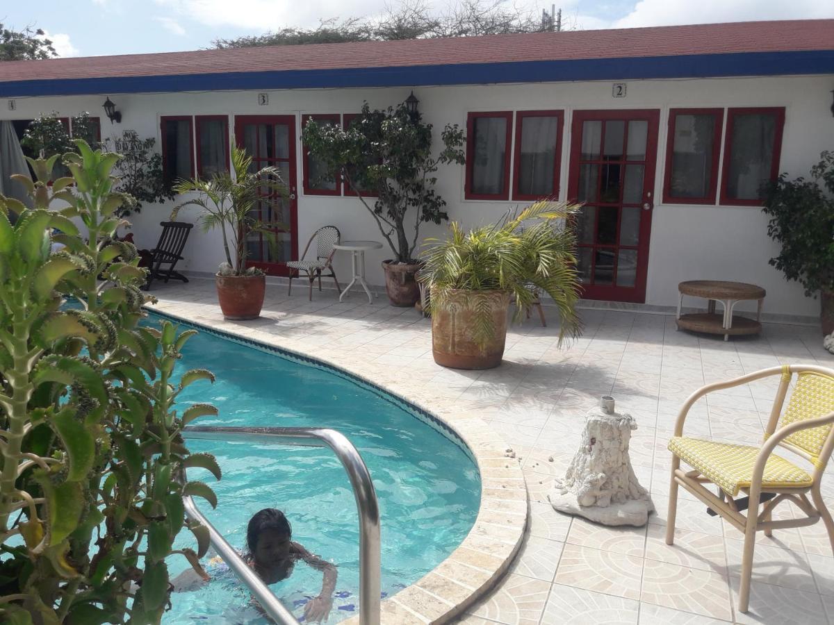 Aruba Harmony Apartments Ораниестад Екстериор снимка